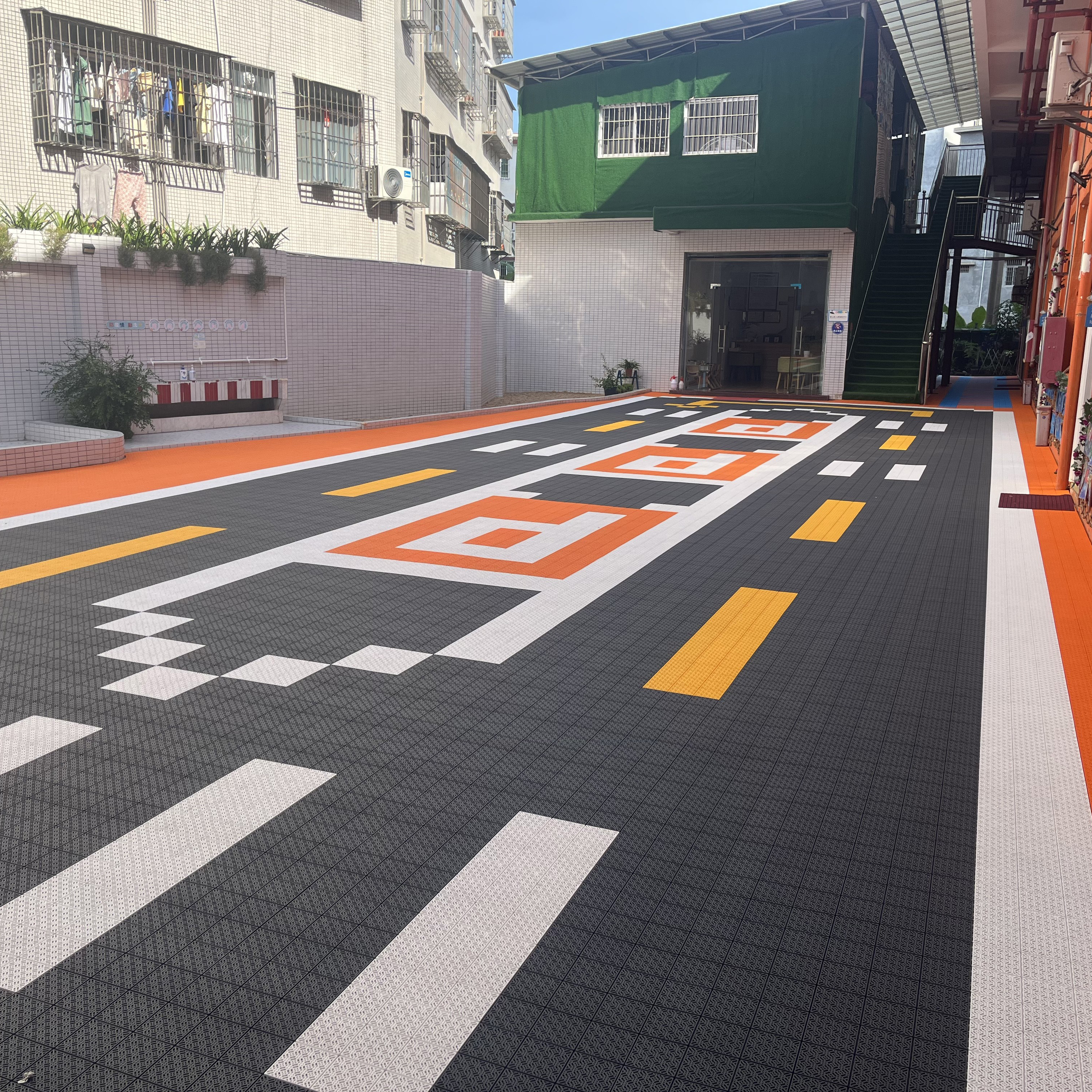 OEM Customized Indoor/Outdoor  - Outdoor Sport Court Flooring avis et prix